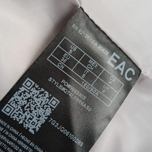 Guess coat - Picture 10 of 16